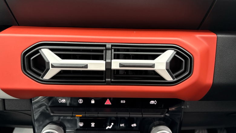 Dacia Spring 27kWh Expression 65 48kW 5dr Auto Electric Hatchback